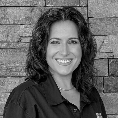 Jenna Drew-headshot